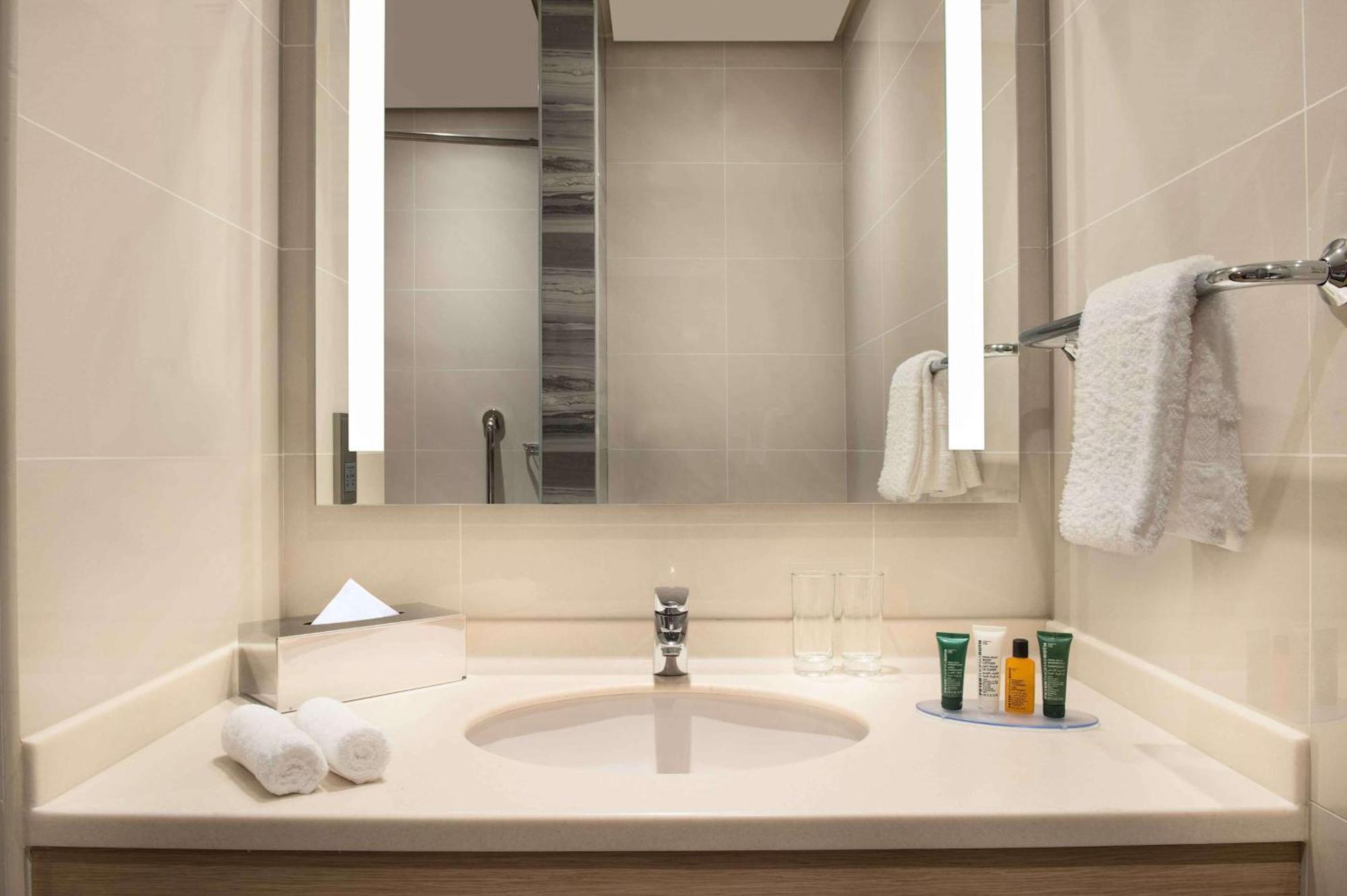 Hilton Garden Inn Ель-Хубар Екстер'єр фото
